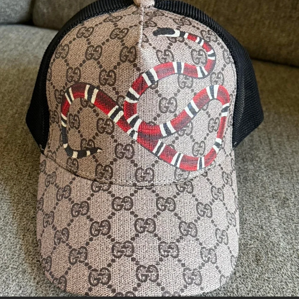 Gucci Beige and Black Monogram Cap - Picture 2 of 7